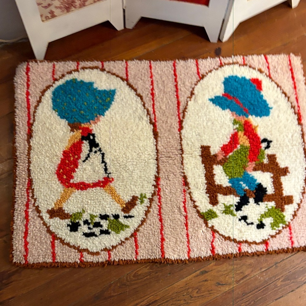 Vintage Sunbonnet Kids Hooked Rug Hand Made